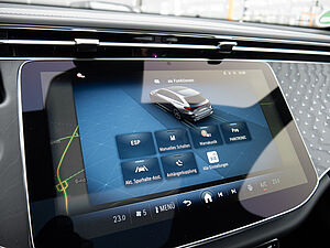Mercedes-Benz E 220 d T AMG Line Advanced Plus 13 navigation