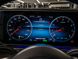 Mercedes-Benz GLE 63 AMG S 4M 16 navigation