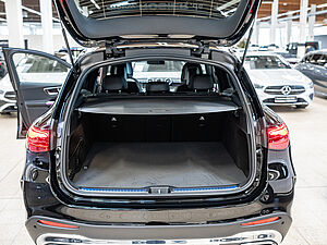 Mercedes-Benz GLC 220 d 4M AMG Sport Advanced Plus 27 navigation