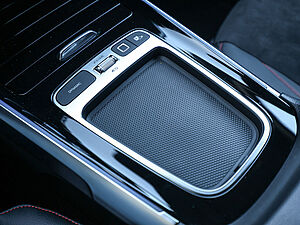 Mercedes-Benz GLB 200 GLB 200d AMG Line 15 navigation