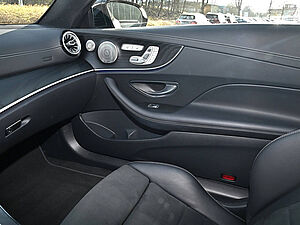 Mercedes-Benz E 300 Coupé AMG Line 15 navigation