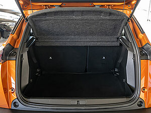 Peugeot 2008 Active 1.2 PureTech 130 EAT8 22 navigation