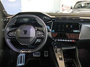 Peugeot 408 GT HYBRID 145 e-DSC6 8 navigation
