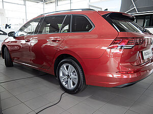 Volkswagen Golf VIII Variant Life 2.0 TDI DSG 8 navigation