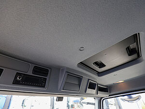 Mercedes-Benz Atego 1224 L Koffer 27 navigation