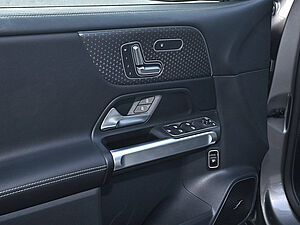 Mercedes-Benz GLB 35 AMG 4M 27 navigation