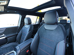 Mercedes-Benz GLB 200 AMG Line 30 navigation