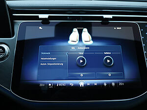 Mercedes-Benz E 220 d T AMG Sport 12 navigation