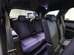 Peugeot 5008 Allure HYBRID 136 e-DSC6 5 navigation