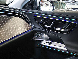Mercedes-Benz E 220 d T Exclusive Premium 18 navigation