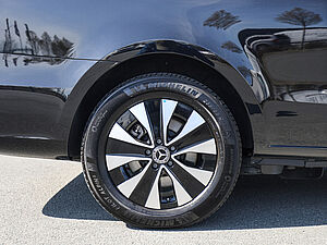 Mercedes-Benz V 300 d AVANTGARDE Extralang 6 navigation