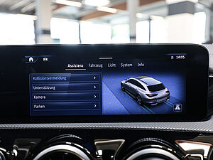 Mercedes-Benz CLA 180 SB Progressive Advanced 13 navigation