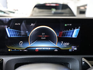 Mercedes-Benz A 35 AMG 4M 19 navigation
