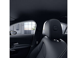 Mercedes-Benz CLA 180 d Coupé 18 navigation
