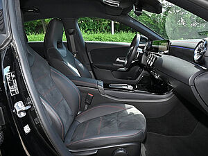 Mercedes-Benz CLA 250 SB 4M AMG Sport Premium 3 navigation