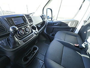 Peugeot Boxer KA 435 L4H2 BlueHDi 180 AT 16 navigation