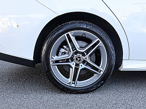 Mercedes-Benz CLA 250 e AMG Line 5 navigation