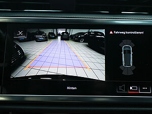 Audi Q3 S line 35 TDI quattro S tronic 15 navigation