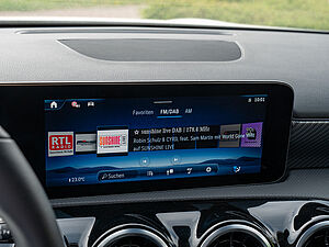 Mercedes-Benz A 180 Progressive Advanced 10 navigation