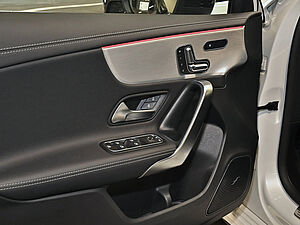 Mercedes-Benz A 45 AMG S 4M+ 27 navigation