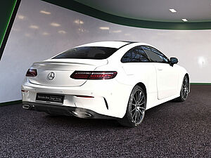 Mercedes-Benz E 300 Coupé AMG Line 4 navigation
