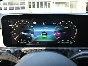 Mercedes-Benz CLA 180 Coupé AMG Line 14 navigation