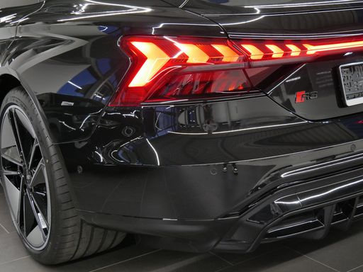 Audi e-tron RS GT Matrix Laser Sitzklima Sports.Pr 24
