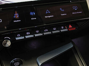 Peugeot 308 Allure BlueHDi 130 EAT8 14 navigation