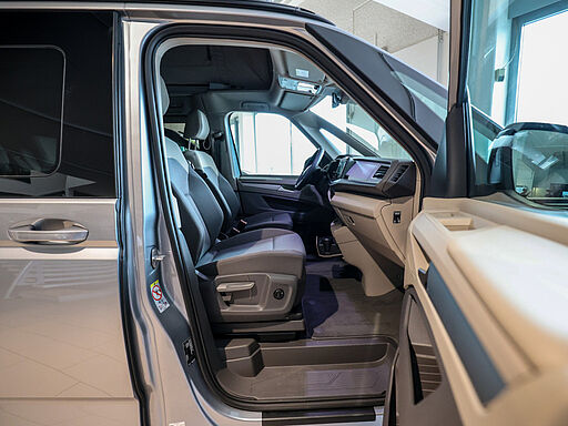 Volkswagen T7 California 2.0 TDI Beach Camper 2