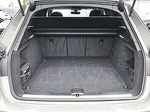 Audi A4 Avant S line 35 TFSI S tronic 32 navigation