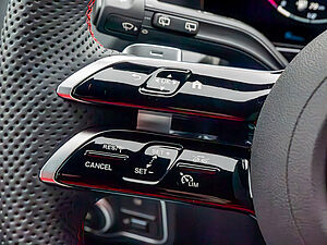 Mercedes-Benz GLA 180 Edition AMG Line 20 navigation