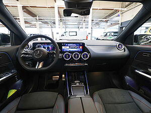 Mercedes-Benz GLA 180 AMG Sport Advanced Plus 6 navigation