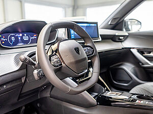 Peugeot 2008 Allure HYBRID 145 e-DSC6 18 navigation