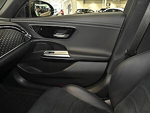 Mercedes-Benz E 300 e AMG Sport Advanced 15 navigation