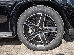 Mercedes-Benz GLC 200 4M AMG Line 5 navigation