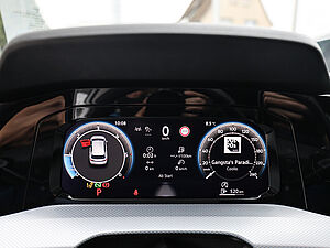 Volkswagen Golf VIII Goal 2,0 l TDI DSG 22 navigation