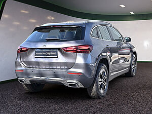 Mercedes-Benz GLA 180 Progressive 4 navigation