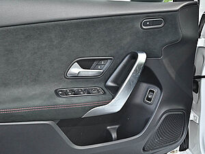 Mercedes-Benz A 200 Limo AMG Sport Advanced Plus 27 navigation