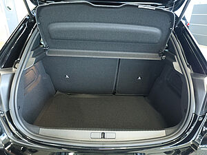 Peugeot 208 Neuer Allure PureTech 100 33 navigation