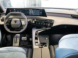 Peugeot 3008 GT HYBRID 136 e-DSC6 NEUES MODELL 6 navigation