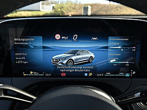 Mercedes-Benz E 200 AMG Line 16 navigation