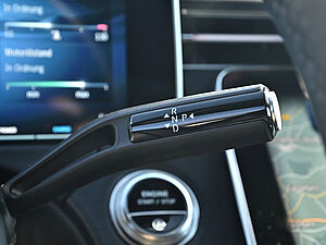 Mercedes-Benz E 200 AMG Line 19 navigation