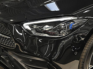 Mercedes-Benz C 300 e 4M AMG Line 30 navigation