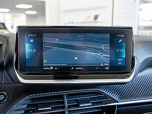Peugeot 2008 e-Allure Elektromotor 136 10 navigation