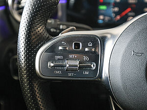 Mercedes-Benz A 250 e AMG Sport 20 navigation