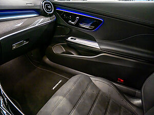 Mercedes-Benz CLE 200 Cabrio AMG Line 11 navigation