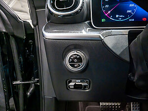 Mercedes-Benz CLE 200 Cabrio AMG Line 17 navigation