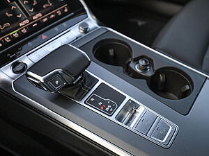 Audi A6 Avant advanced 40 TDI quattro S tronic 15 navigation