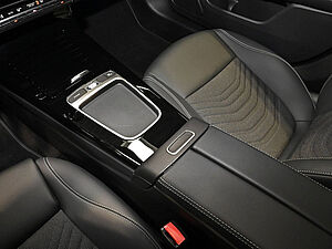 Mercedes-Benz A 250 e Progressive 14 navigation