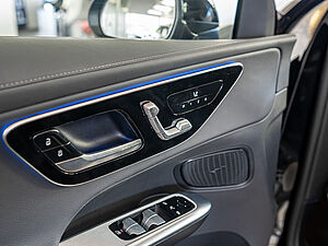 Mercedes-Benz GLC 300 e 4M AMG Sport Premium 22 navigation